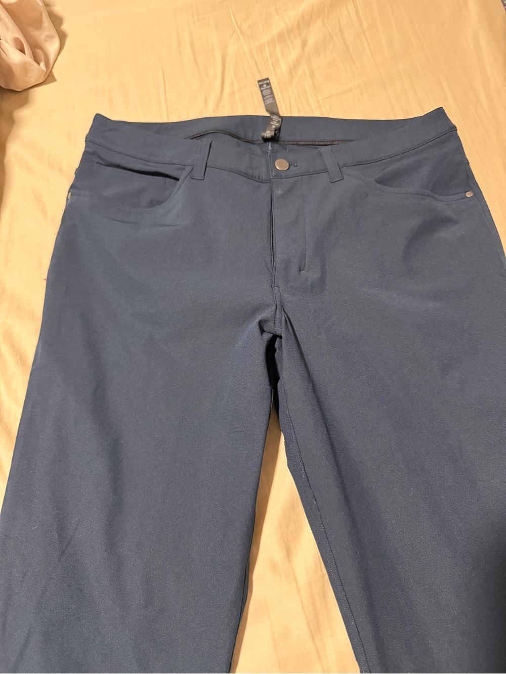 Lululemon Men's Navy Blue Stretch Pants